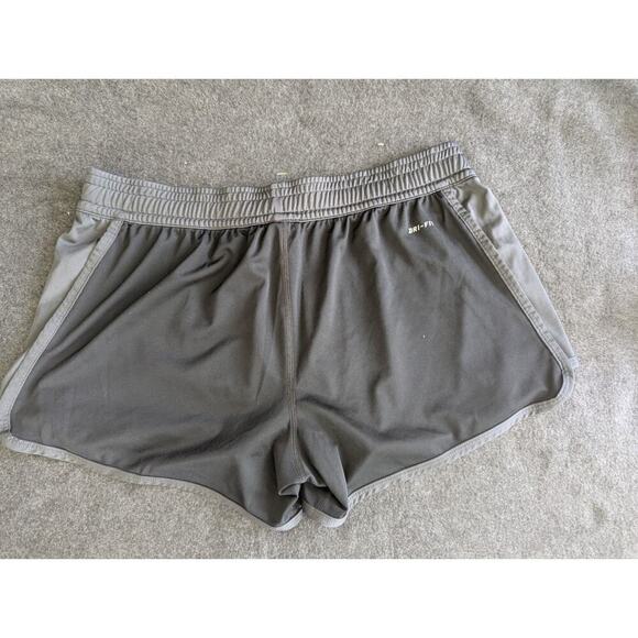 Women's Nike Dri-Fit Run Grey Running Shorts Size Large - Picture 5 of 7